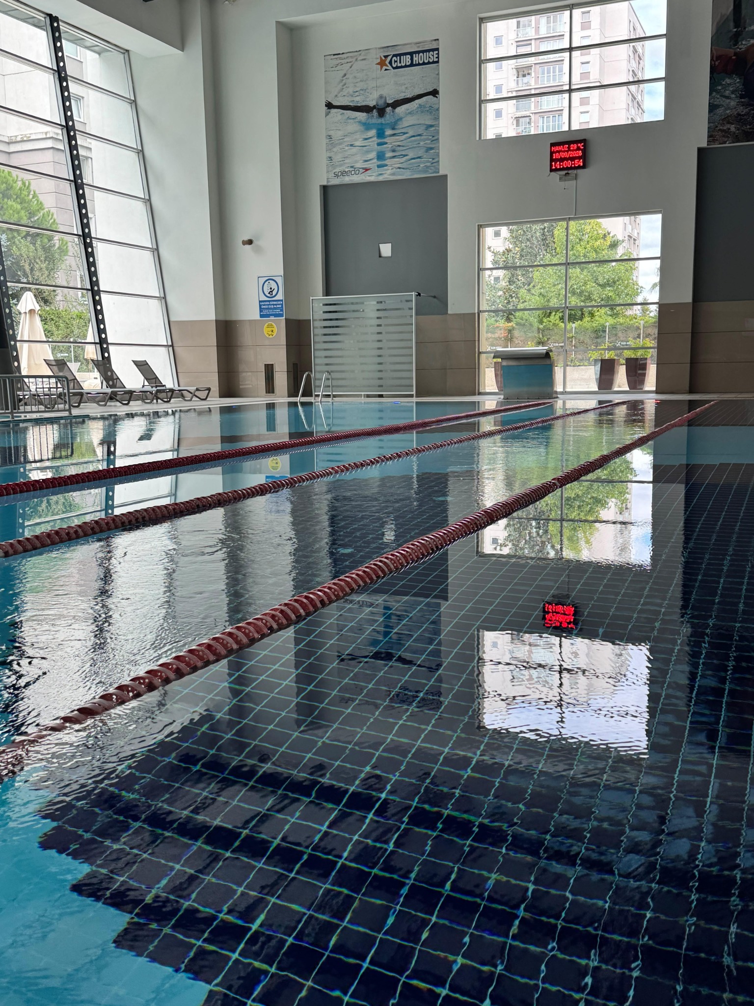 Club House kapalı havuz